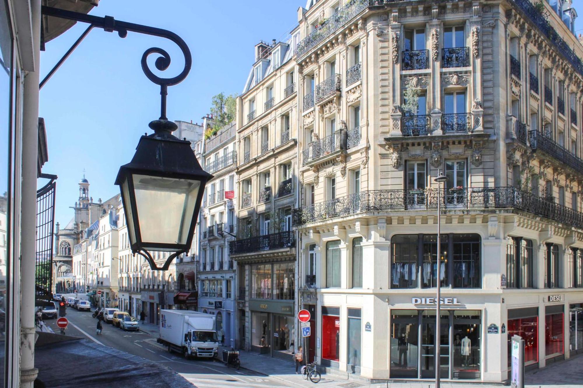 T2 In The Heart Of Near Louvre Museum Apartment Paris